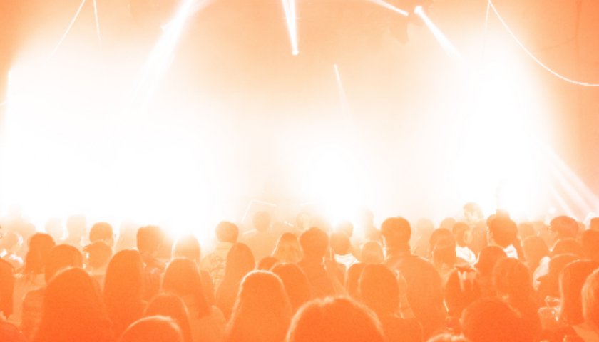 “周杰伦概念股”巨星传奇的“巨星狗”再获大单，合同金额超亿元